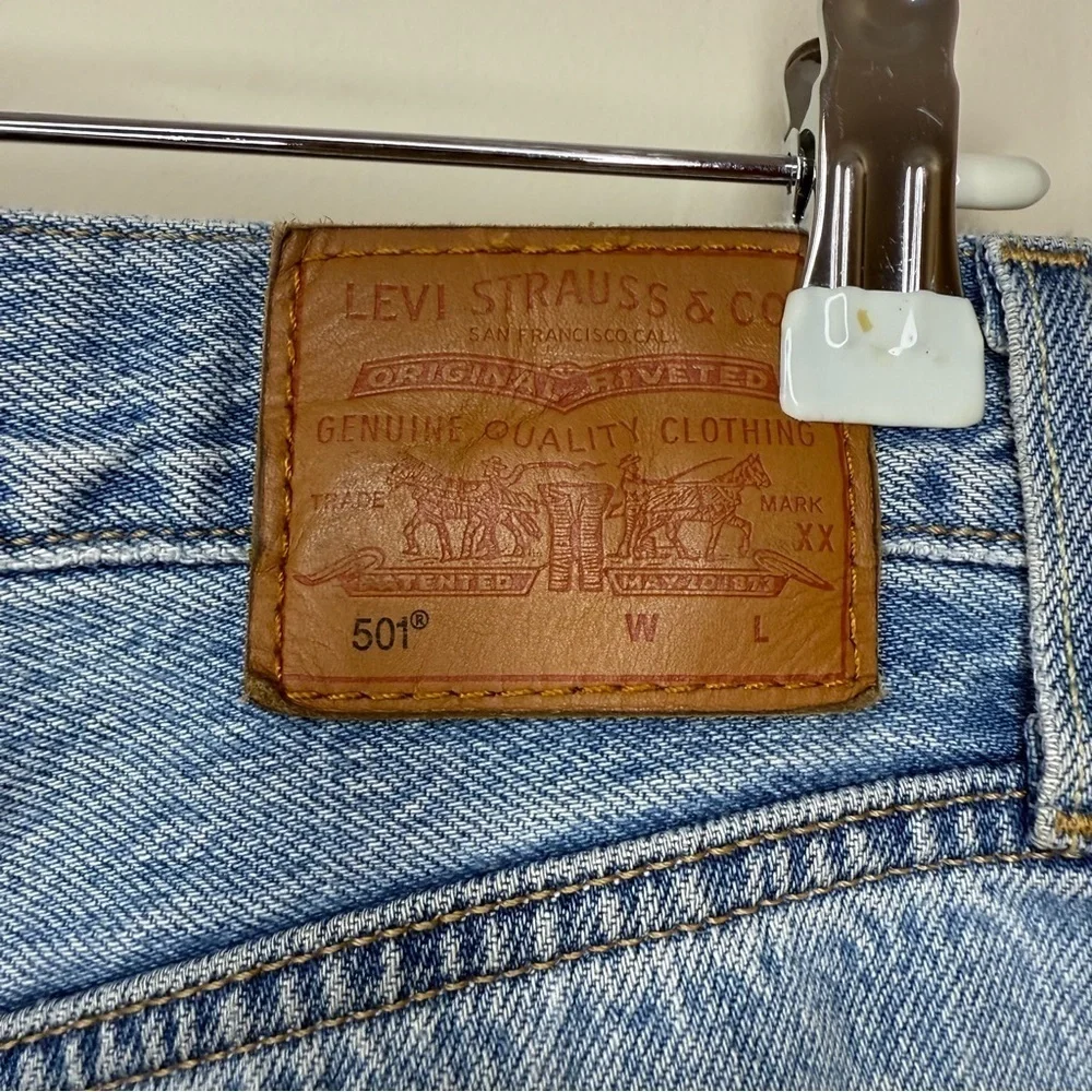 LEVI’s Premium 501 Distressed Light Wash Rigid Denim Jeans